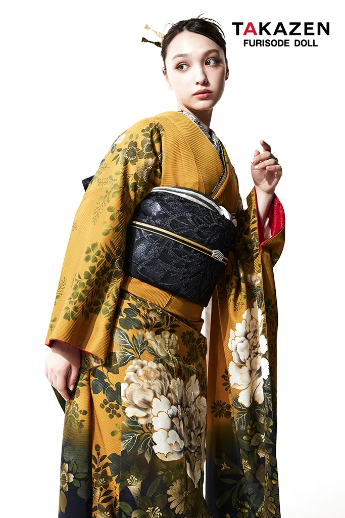 TAKAZENのレンタル振袖 ヴィンテージスタイル　からし　牡丹柄　かっこいい　大人っぽい　シック　ブーツスタイル　香川るな【通販可】LB42