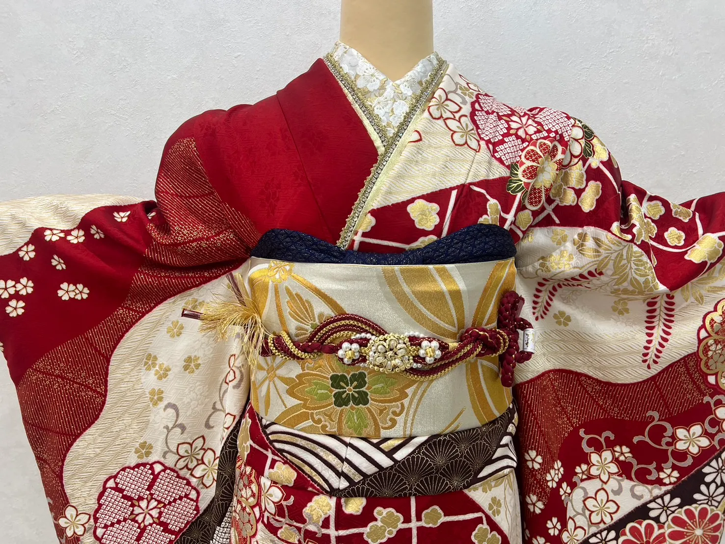 振袖 振袖レンタル 奈良 橿原 かわいい かっこいい くすみ レトロ キラキラ イマドキ おしゃれ 安い