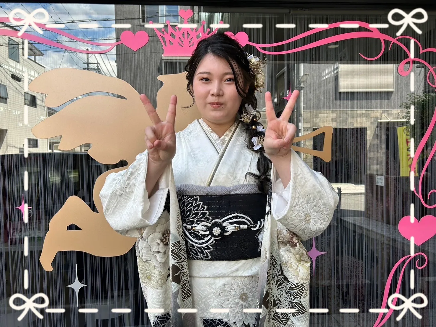振袖 レンタル 奈良 振袖安い 九重×中村里砂 白/クリーム/黒/モノトーン 菊柄 統一感/大人っぽい/おしゃれ/可愛い/落ち着いた