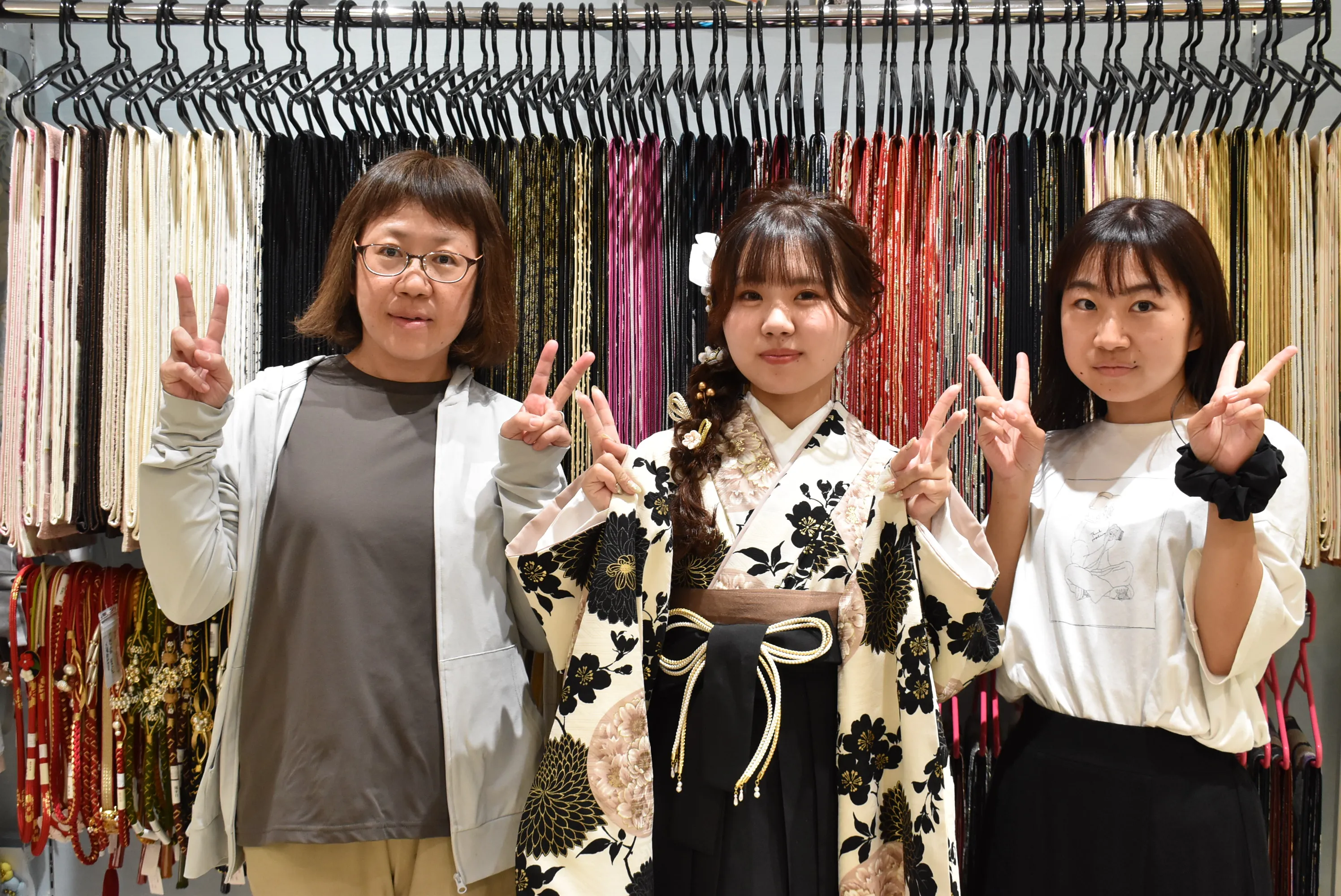振袖　　袴　イマドキ　白黒　オシャレ　前撮り撮影会　TAKAZEN堺店　