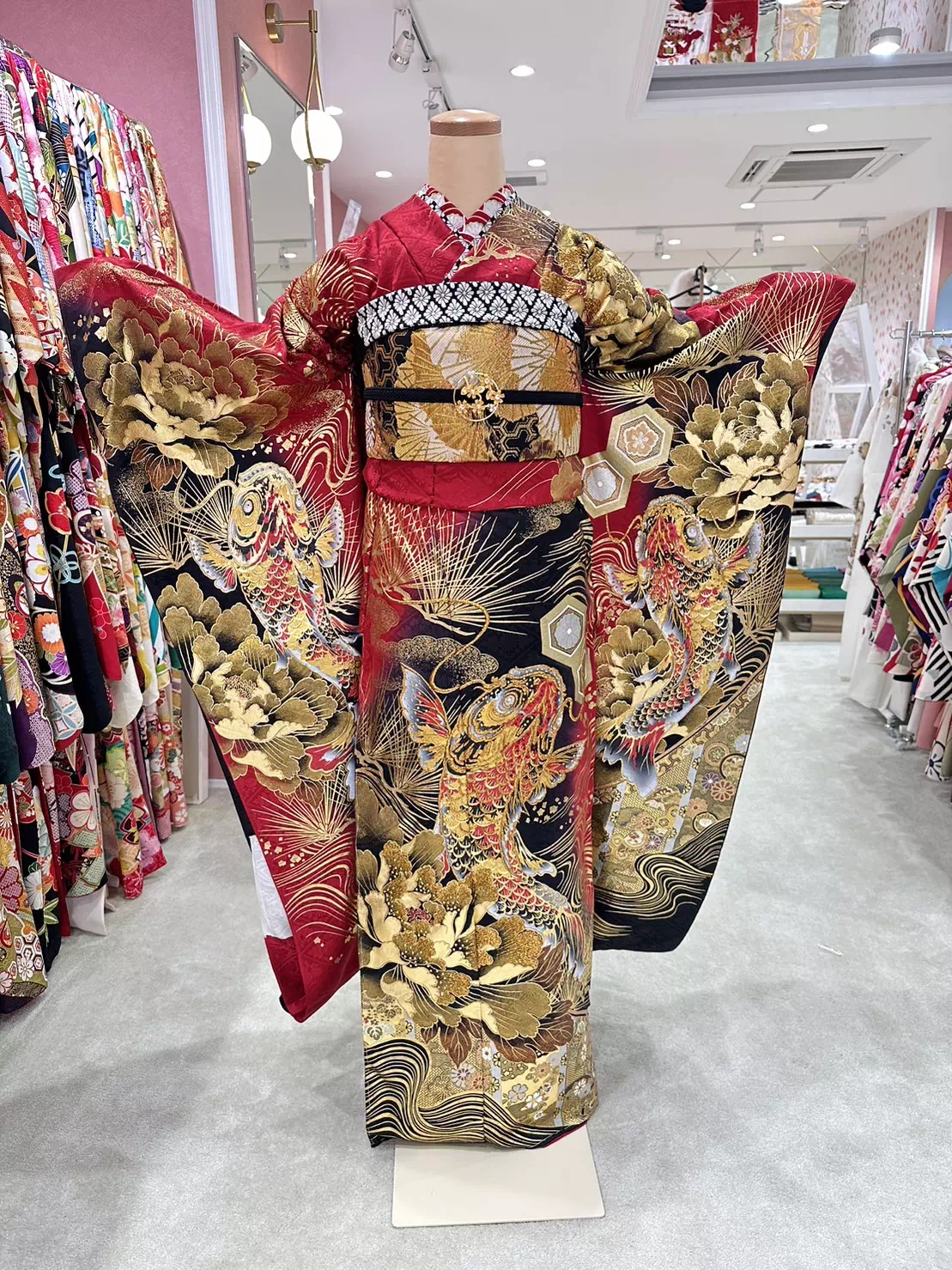TAKAZEN姫路店　姫路市　成人式　卒業式　袴　振袖　イマドキ振袖　古典柄　口コミ　振袖レンタル　イマドキコーディネート　姫路市振袖レンタル　takazen　2024年成人 2025年成人　成人式　