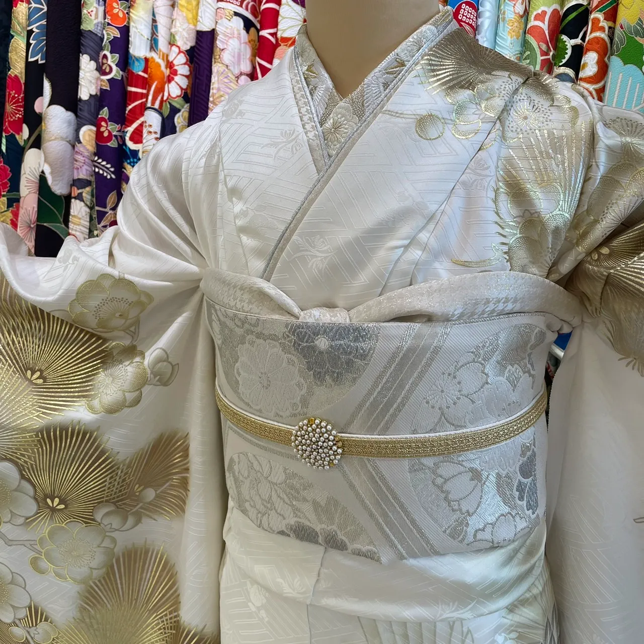 鶴　白　綺麗　和柄　振袖　レンタル　TAKAZEN　堺