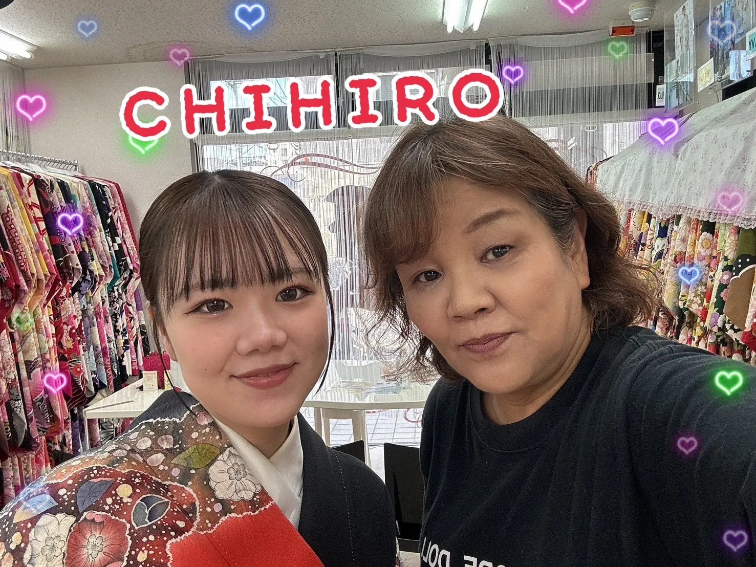 袴 レンタル 奈良 可愛い 持ち込み 黒 赤 差し色 華やか