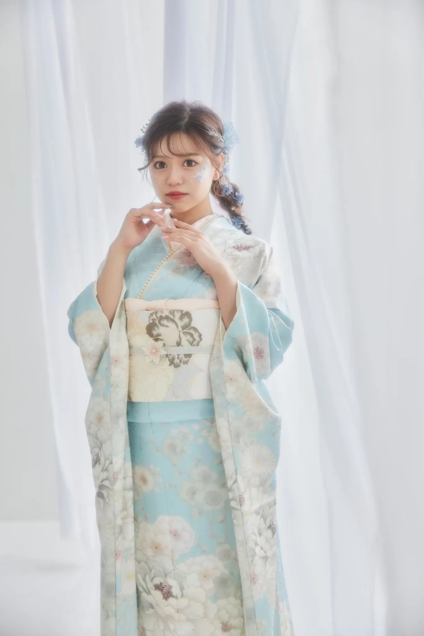 振袖　レンタル　奈良　振袖安い　くすみカラー古典　水色/淡い色　牡丹柄　清楚　爽やか　ワントーンコーデ　かわいい