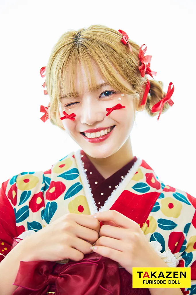 TAKAZENのレンタル振袖 激安レトロポップ　赤　椿柄/総柄　派手可愛い　目立つ　お洒落　今どき【通販可】32001