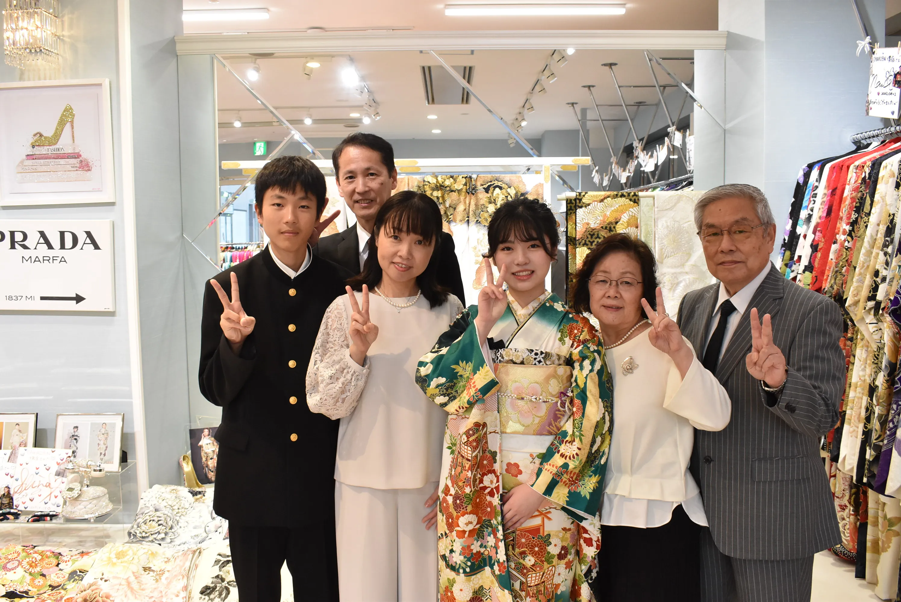 TAKAZEN　タカゼン　成人式振袖　振袖レンタル　前撮り撮影会　古典柄　緑振袖