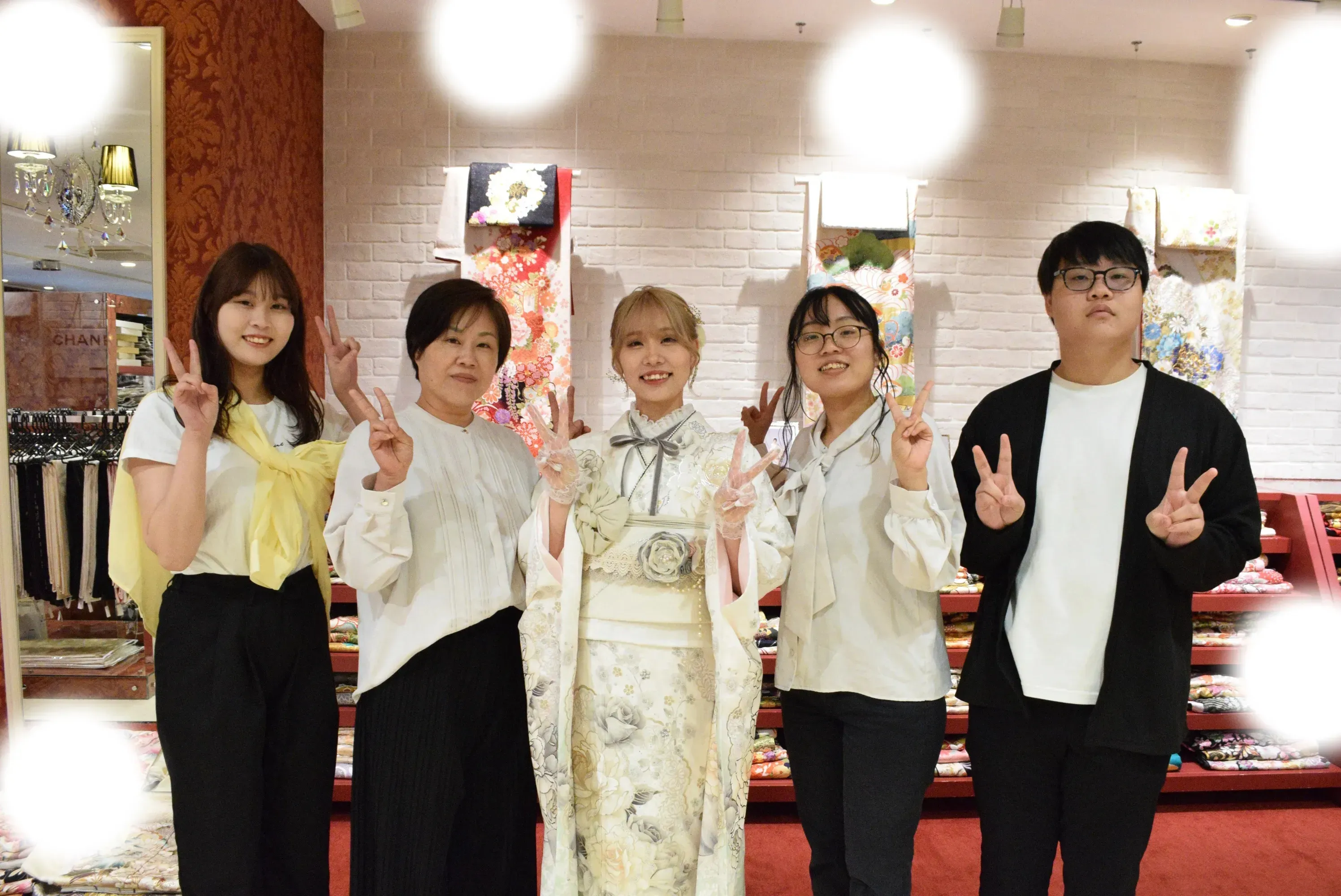 成人式　前撮り　梅田　かわいい　ヘップバーン　キラキラ　家族写真