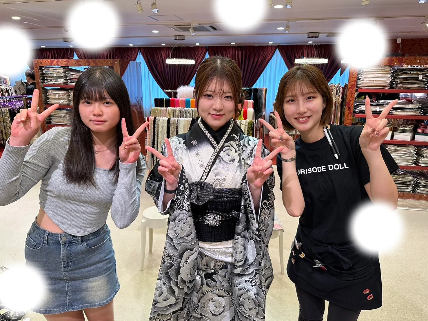 成人式 振袖レンタル 梅田 モード シルバー バラ柄 キラキラ
