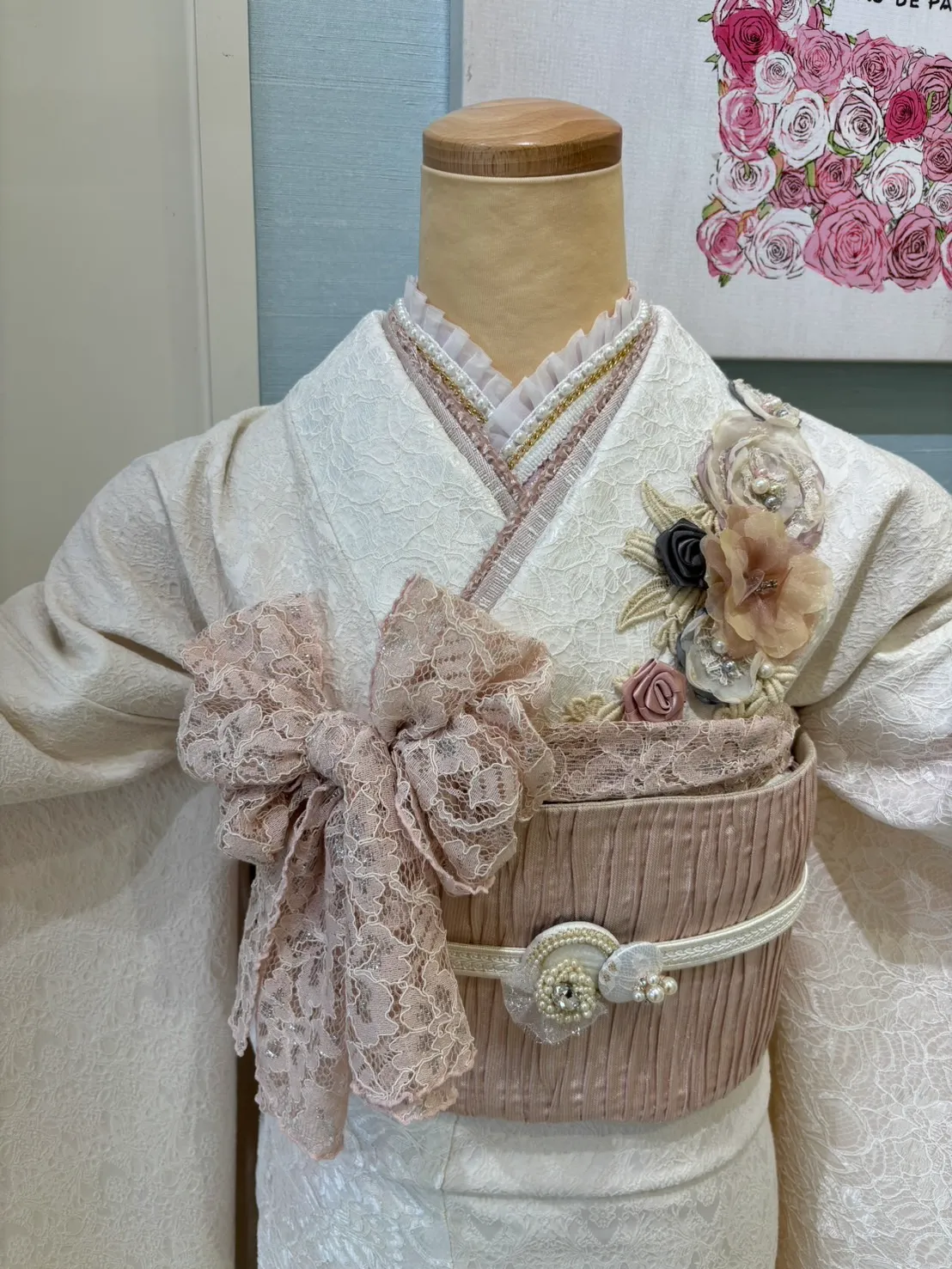 成人式　振袖レンタル　ミニョン　かわいい　レース　白　ピンク