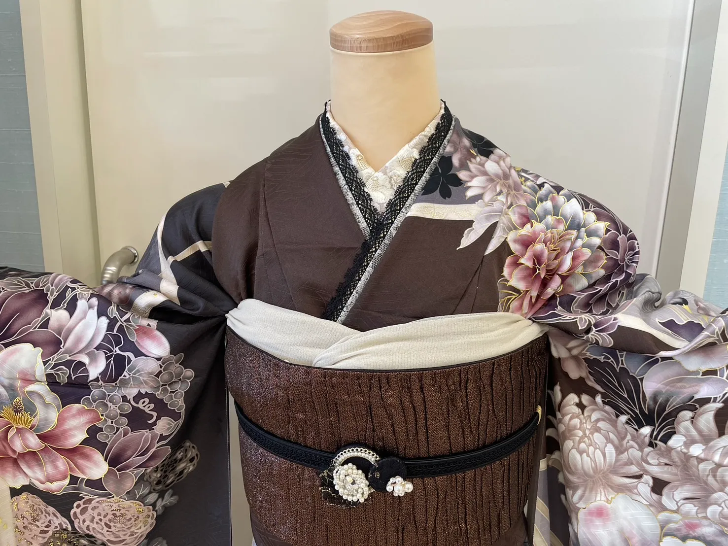 くすみ古典　茶色　イマドキ　おしゃれ　ベージュ