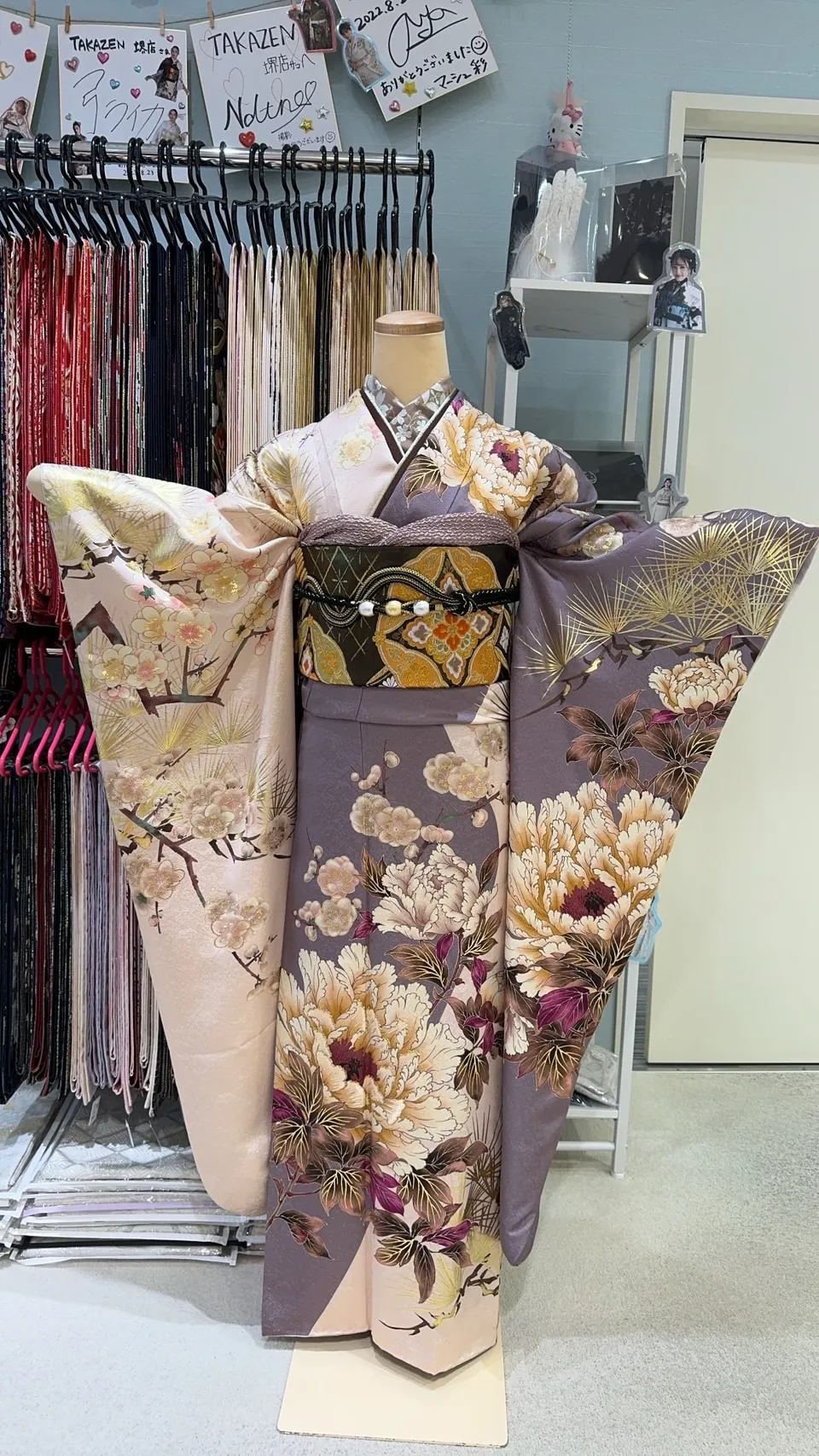 TAKAZEN　タカゼン　成人式振袖　振袖レンタル　和柄　かっこいい　くすみ紫　ベージュ