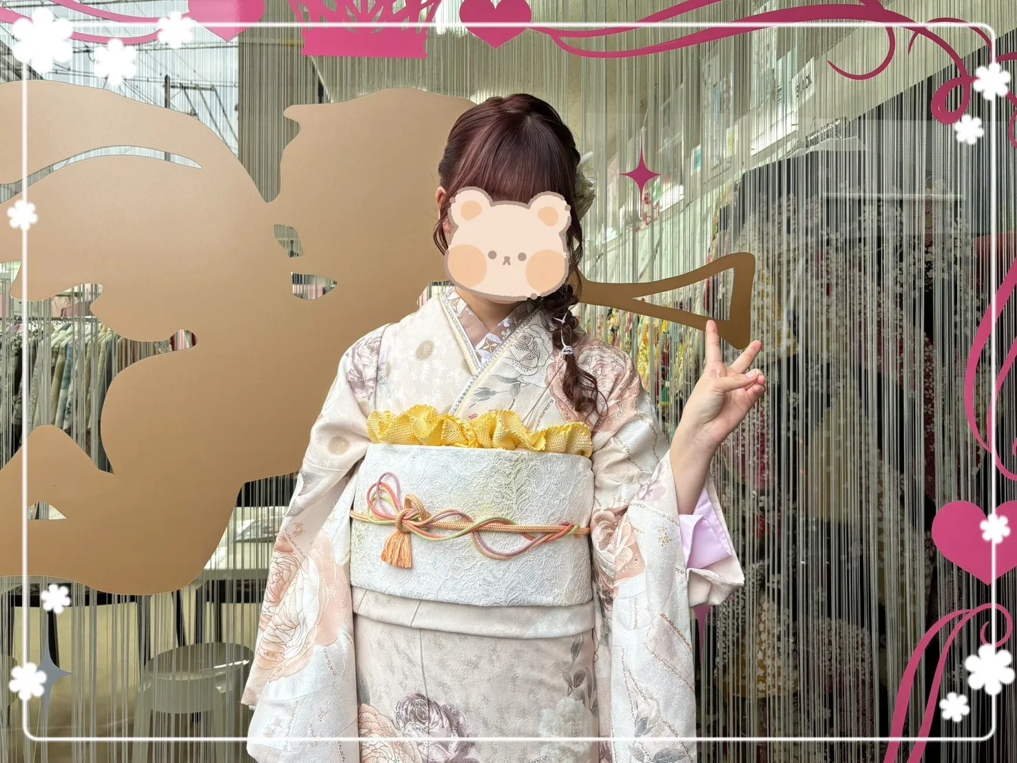 成人式 振袖 前撮り撮影会 ヘップバーン ベージュ/淡色/くすみ バラ柄/リボン柄 エレガント お洒落 スワロフスキー付き かわいい ブリッジマン遊七