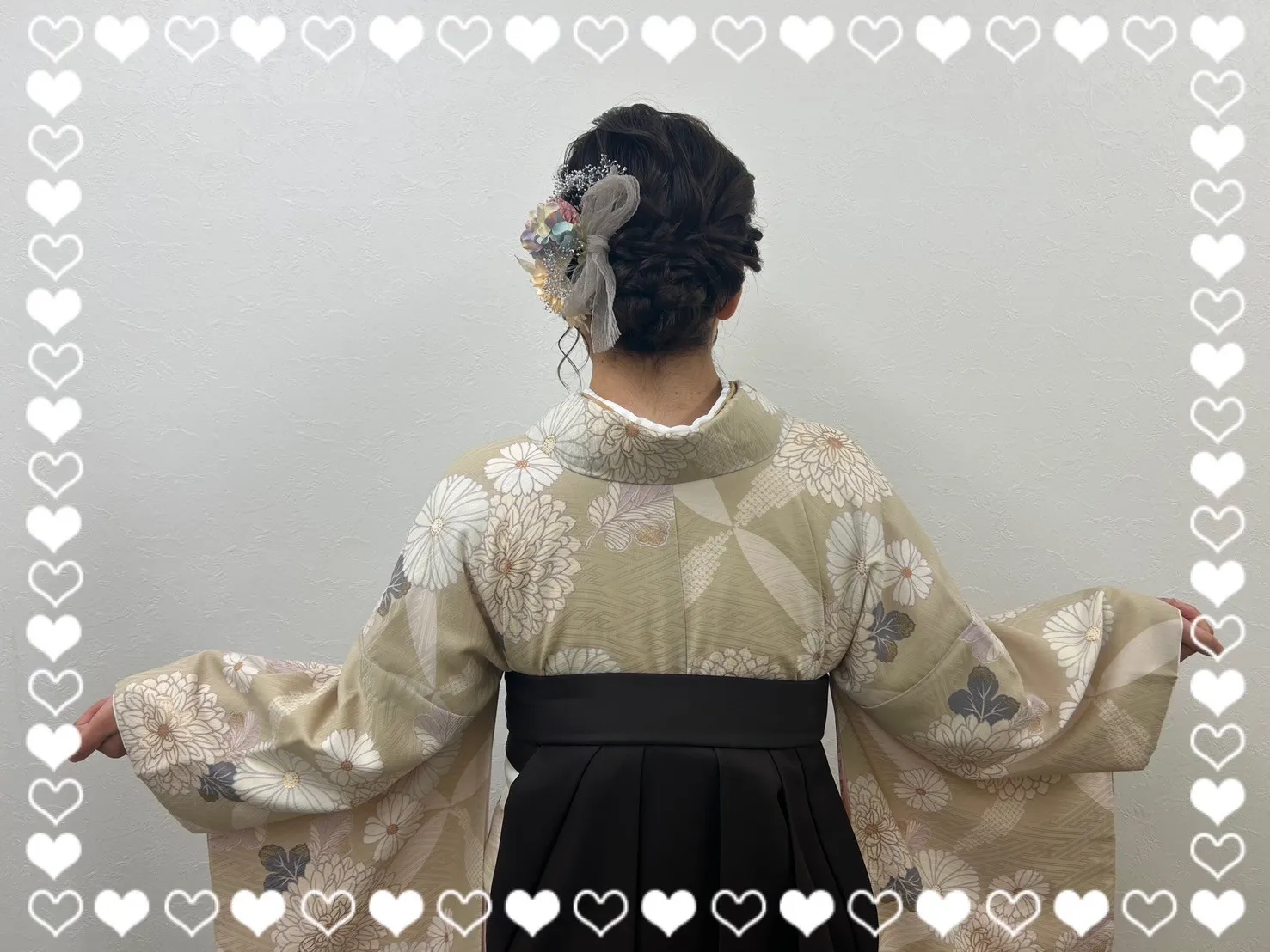 卒業式　袴　前撮り撮影会　かわいい　古典　ベージュ　茶色　シンプル　大人っぽい