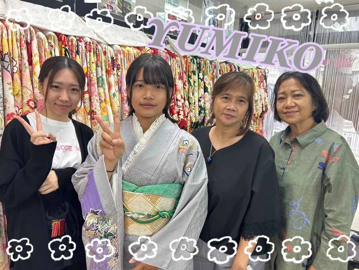 振袖　レンタル　奈良　振袖安い　綺麗　孔雀柄　グレー　シンプル　柄少なめ
