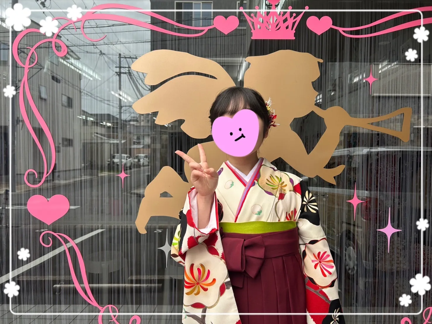 袴 前撮り撮影会 可愛い おしゃれ 玉城ティナ×紅一点ブランド袴 白/赤/黒 椿柄 個性的 可愛い レトロ