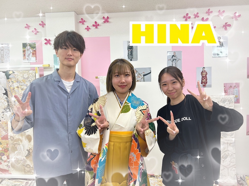 袴 前撮り撮影会 可愛い おしゃれ 藤田ニコル(ニコるん) 白/クリーム/オレンジ 牡丹柄 個性的 おしゃれ レトロポップ