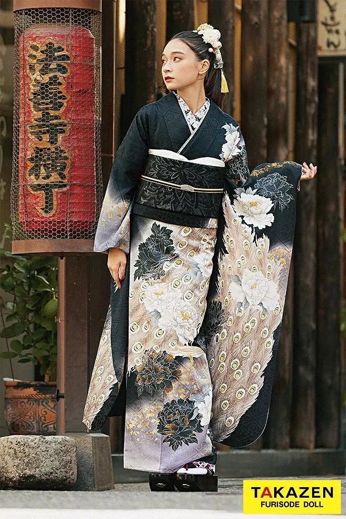 ヴィンテージ　振袖　黒　孔雀　かっこいい　振袖