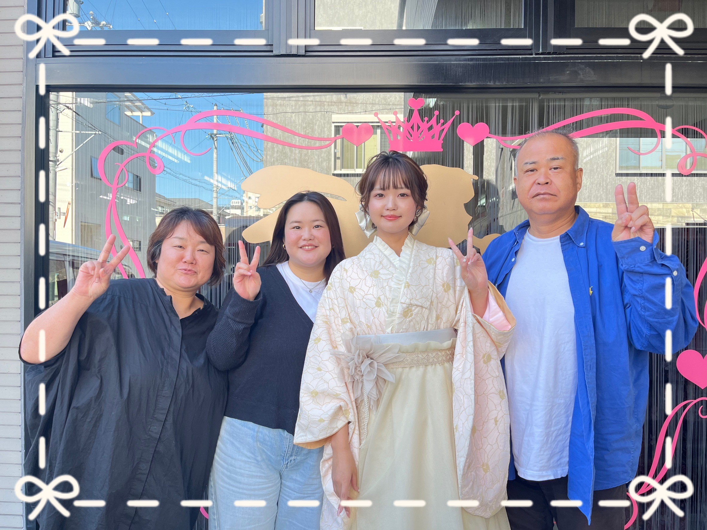 袴 前撮り撮影会 可愛い オシャレ ヴィンテージスタイル オフホワイト ジャガード生地 ベルベット 統一感のある着こなし ドレス袴 香川るな ヴィンテージスタイル オフホワイト ジャガード生地 ベルベット 統一感のある着こなし ドレス袴 香川るな