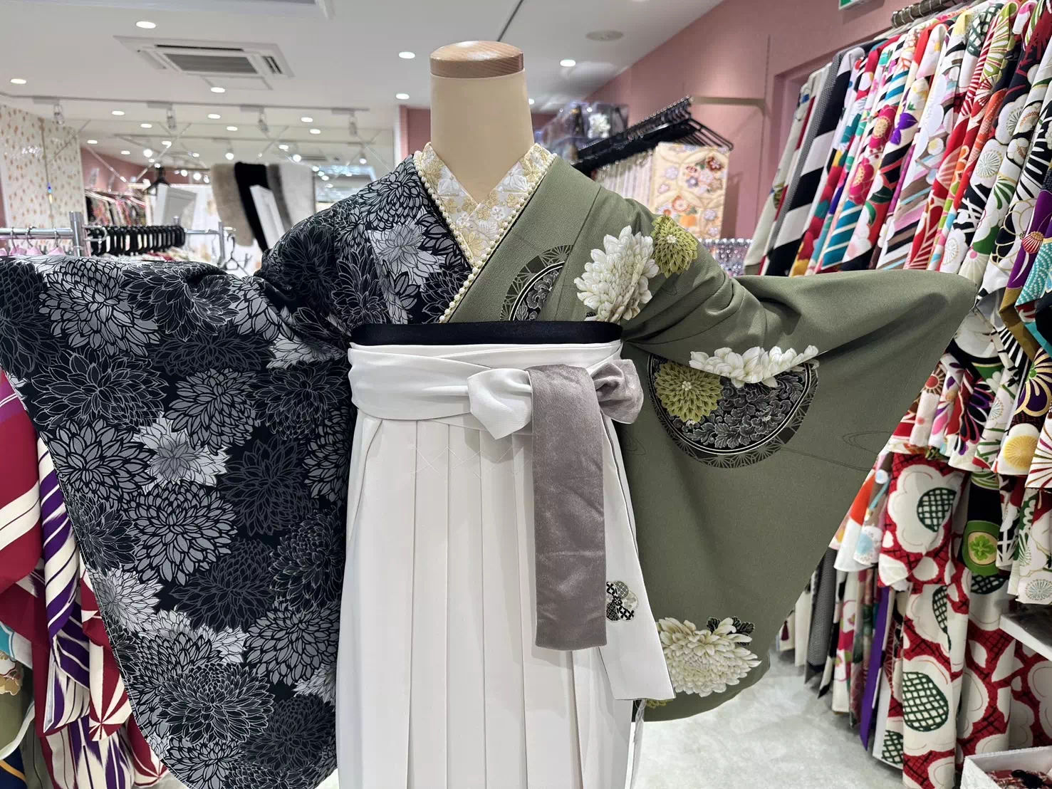 TAKAZEN姫路店 姫路市 成人式 卒業式 袴 振袖 イマドキ振袖 古典柄 口コミ 振袖レンタル イマドキコーディネート 姫路市振袖レンタル takazen 2024年成人 2025年成人 成人式