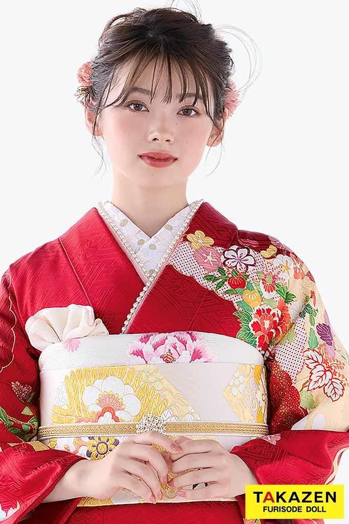 TAKAZENのレンタル振袖 プレミアム古典　吉澤織物/最高級金彩手描友禅　赤　鞠柄　上品な振袖　清楚　南琴奈【通販可】22008
