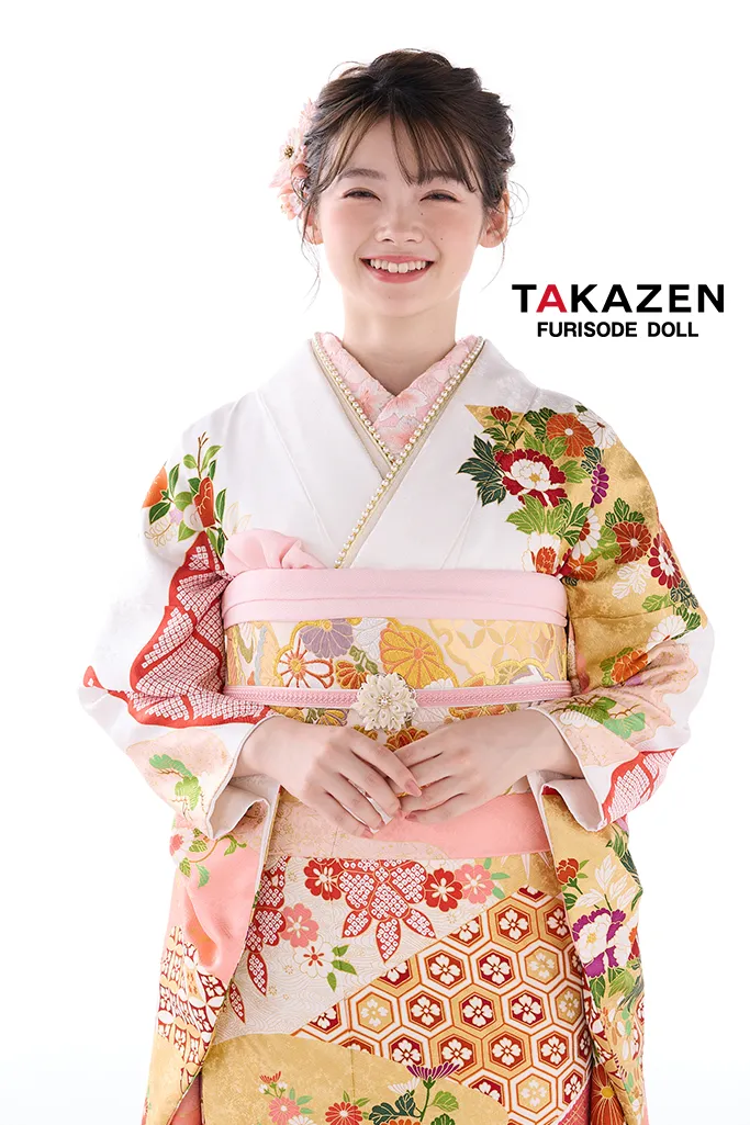 TAKAZENのレンタル振袖 最高級古典柄振袖　吉澤織物/最高級染繍桶絞り友禅　サーモンピンク/白/金　菊柄/吉祥文様　かわいい　南琴奈【通販可】25036