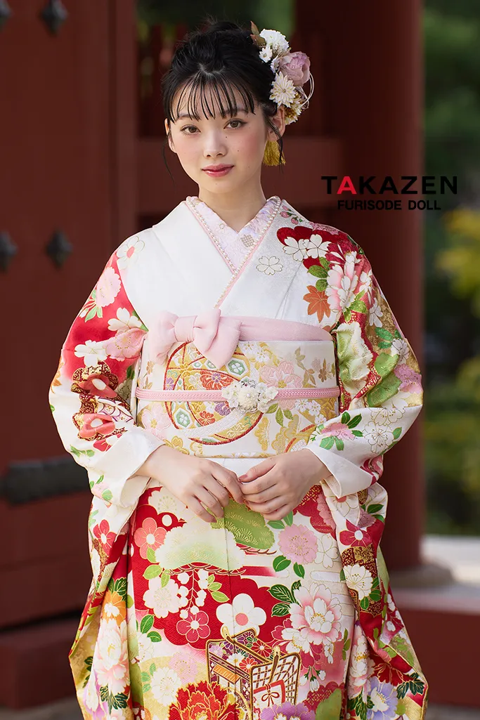 TAKAZENのレンタル振袖 最新作正統派古典　白/赤　御所車柄/牡丹柄　吉澤織物/最高級金彩手描友禅　おしとやか　はんなり　上品　高級振袖　南琴奈【通販可】26016