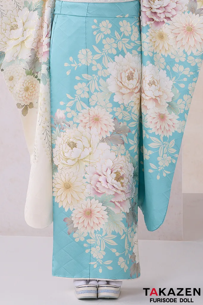 TAKAZENのレンタル振袖 正統派古典　水色/白　牡丹柄/菊柄　かわいい　淡い色　今どき　方身代わり　爽やか　綺麗　葛西杏也菜【通販可】26020