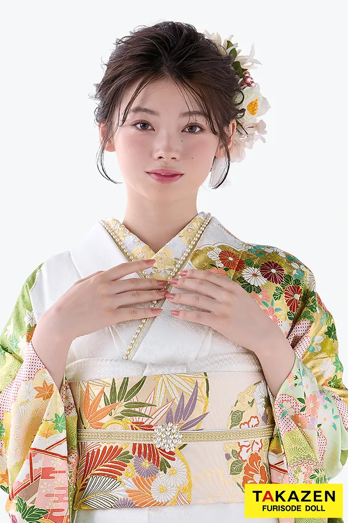 TAKAZENのレンタル振袖 プレミアム古典　吉澤織物/文楽・人間国宝　吉田蓑助の世界 　最高級金彩手描友禅　白/黄緑　かわいらしい　上品　南琴奈【通販可】26030