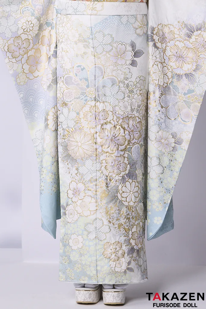 TAKAZENのレンタル振袖 最高級古典柄振袖　関芳/最高級金彩刺繍絞り友禅　水色/白/淡い色　おしとやか　上品　透明感のある振袖　天翔天音【通販可】26037