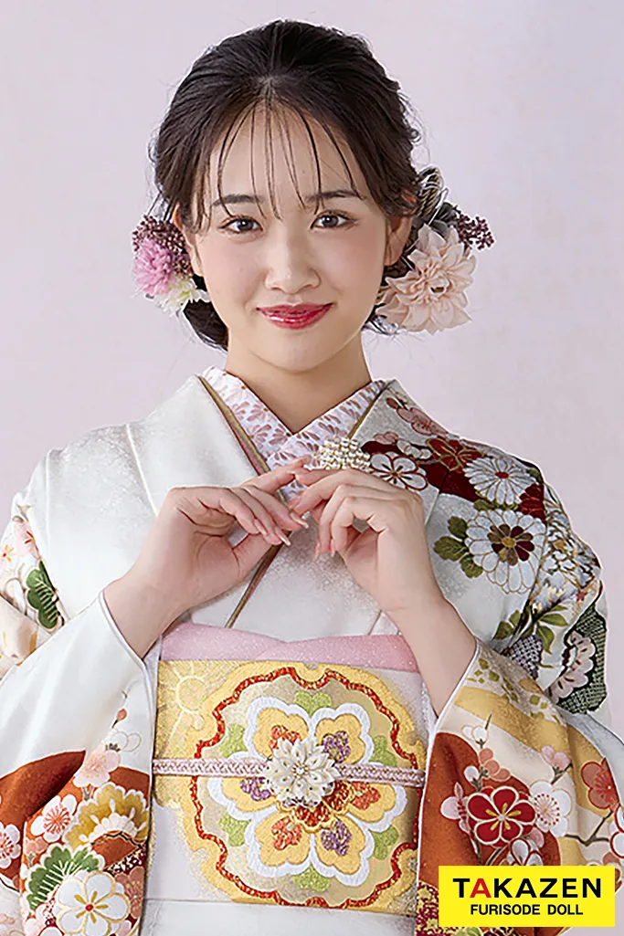 TAKAZENのレンタル振袖 正統派古典　白/エンジ　貝桶柄/菊柄　上品　大人っぽい　清楚な振袖　おしとやか　天翔愛【通販可】26076