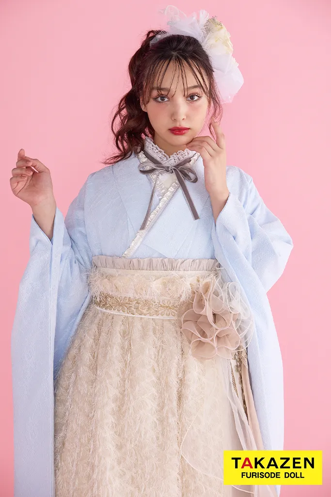TAKAZENのレンタル袴 フレンチガーリー　水色/アイスブルー　ドレス袴　おしゃれ　洋風　ドレッシー　くすみ　リボンアレンジ　ブーツコーデ　香川るな【通販可】R26007