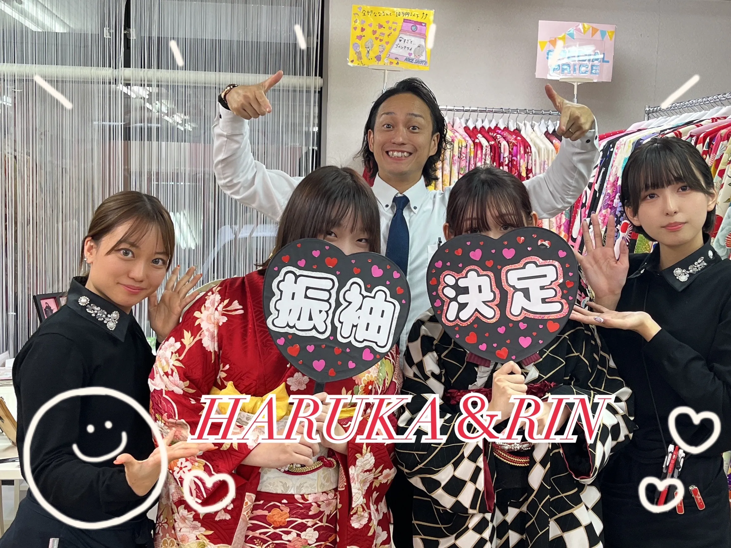 振袖 レンタル 奈良 格安レトロ 白/黒/モノトーン チェック柄 人気 おしゃれ レトロモダン振袖 ブーツコーデ リボン衿