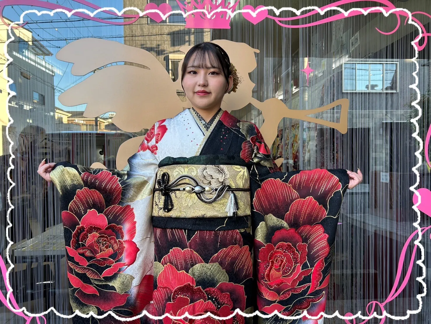 成人式 振袖 前撮り撮影会モード系グラマラス 赤/黒/金 バラ/大柄 派手かわいい キラキラ 目立つ ギャル振袖 グラマラス スワロフスキー付き 夏音