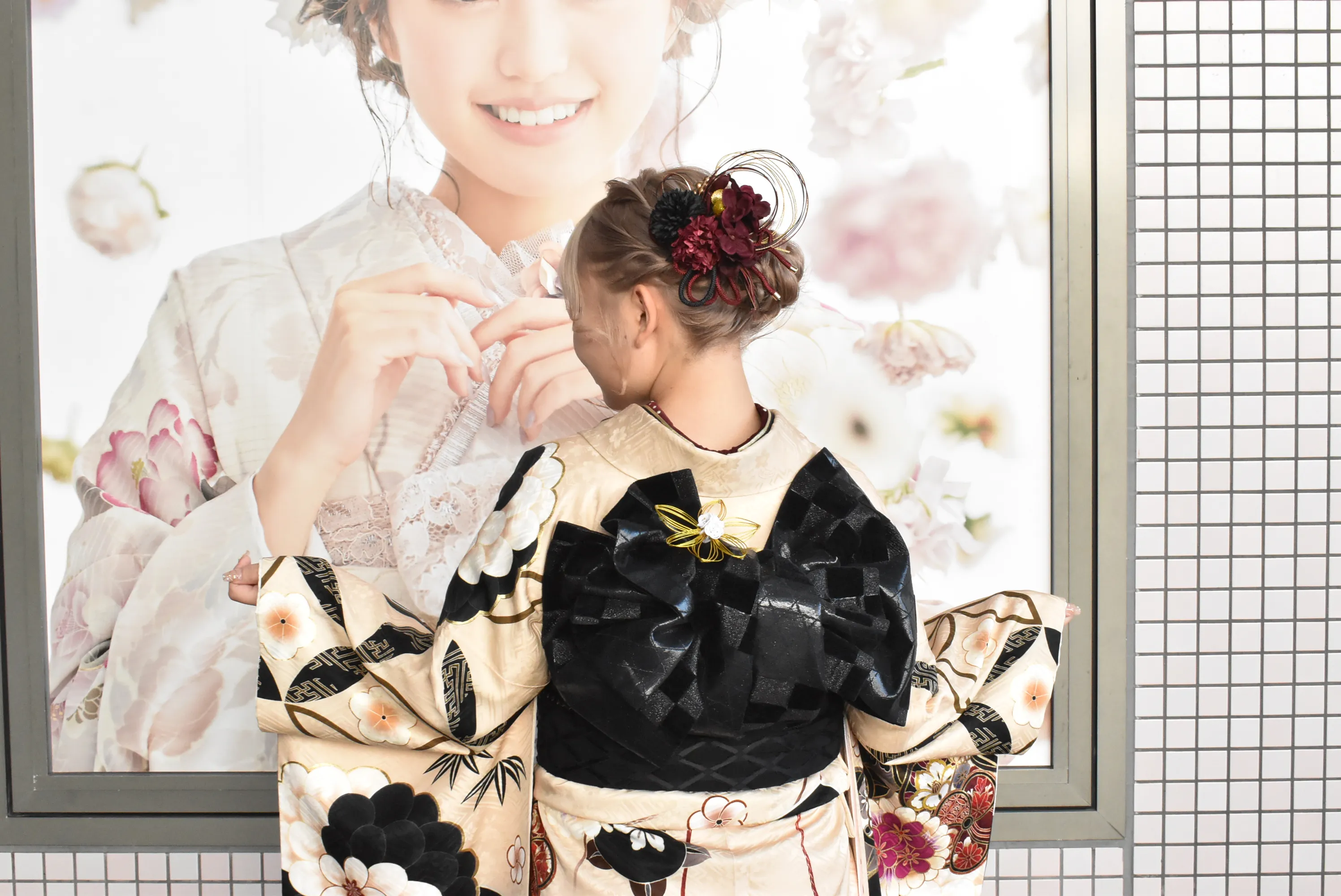 2026年成人 前撮り 振袖 くすみ かわいい TAKAZEN タカゼン