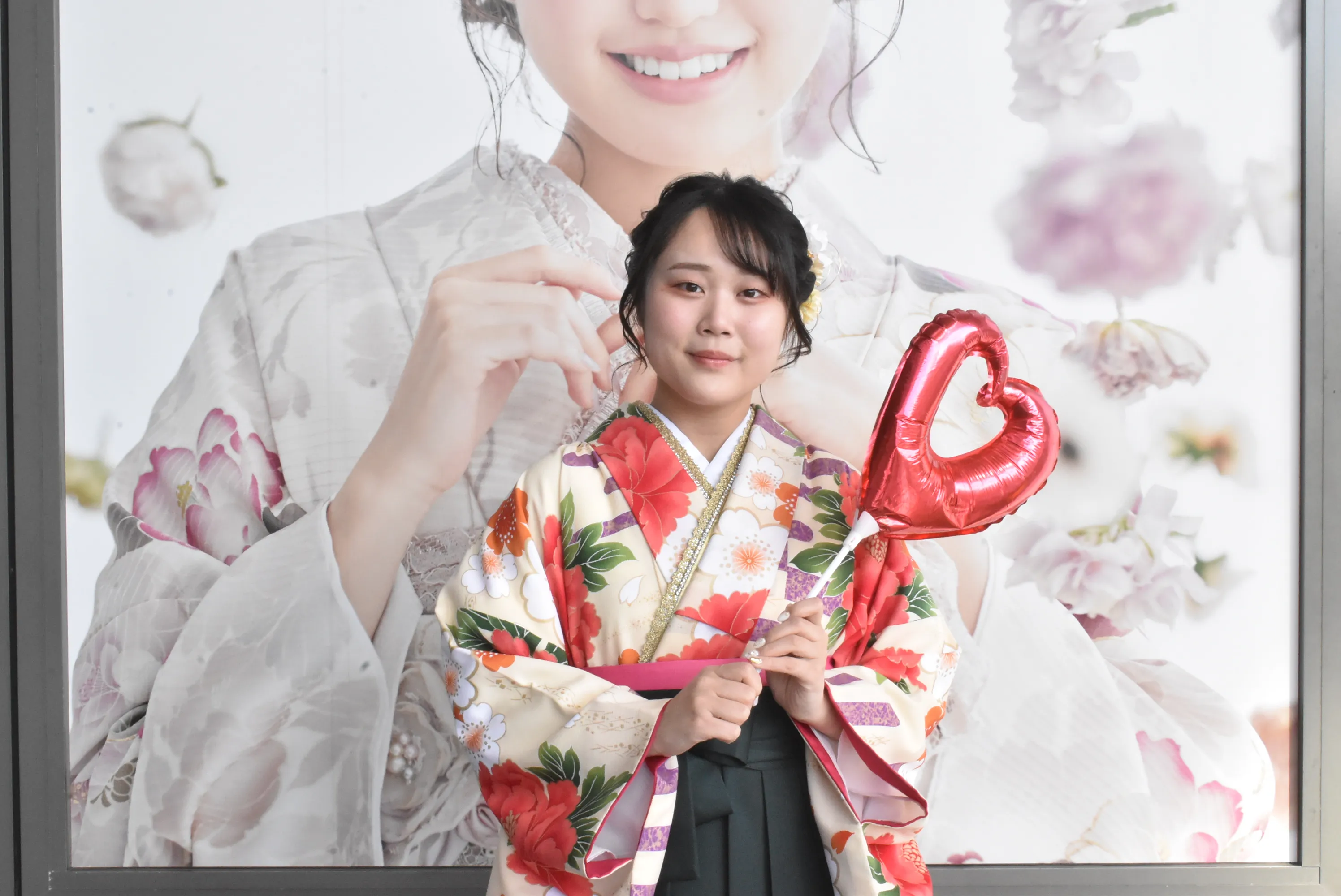 2025年卒業 袴 前撮り 赤 レトロ カワイイ