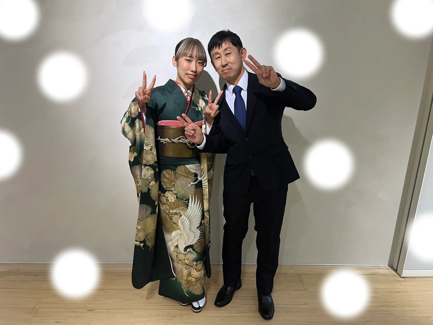 成人式　前撮り　梅田　袴　くすみカラー　かわいい　イマドキ　淡色　古典　タカゼン　撮影
