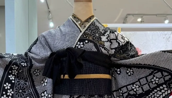 TAKAZEN　タカゼン　ヴィンテージスタイル　モノトーン　白黒　絞り　おしゃれ