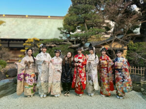 振袖 レンタル 可愛い おしゃれ かっこいい イマドキ くすみ 写真 妹割