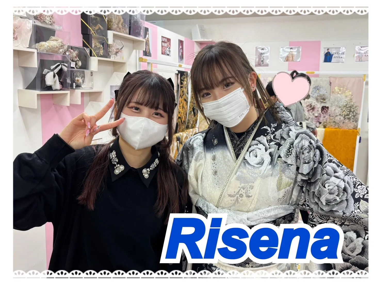 振袖　レンタル　奈良モード系　黒/シルバー(銀色)　バラ柄　一番人気　派手　ギャル振袖　目立つ　かっこいい　キラキラスワロフスキー付き　ゴージャス　伊藤桃々　