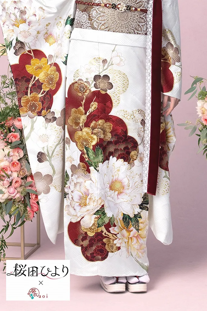 TAKAZENのレンタル振袖 桜田ひより×aoiブランド振袖　白/エンジ　牡丹柄/大柄　豪華　上品　古典　華やか【通販可】K1173