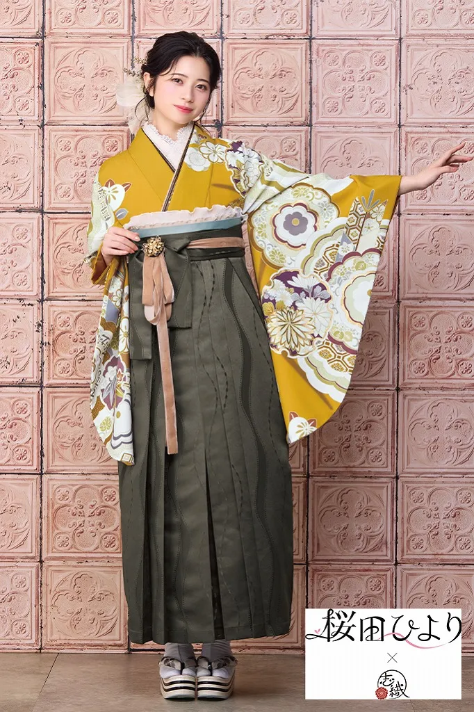 TAKAZENのレンタル袴 桜田ひより×志織ブランド袴　からし/マスタード　古典柄　おしとやか　清楚　上品　落ち着いた印象【通販可】R26014