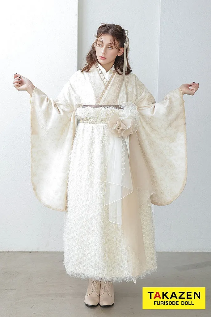 TAKAZENのレンタル袴 くすみカラーガーリー　白/淡い色　シャギー素材　ドレス袴　おしゃれ　トレンド　レース　ブーツスタイル【通販可】R26020