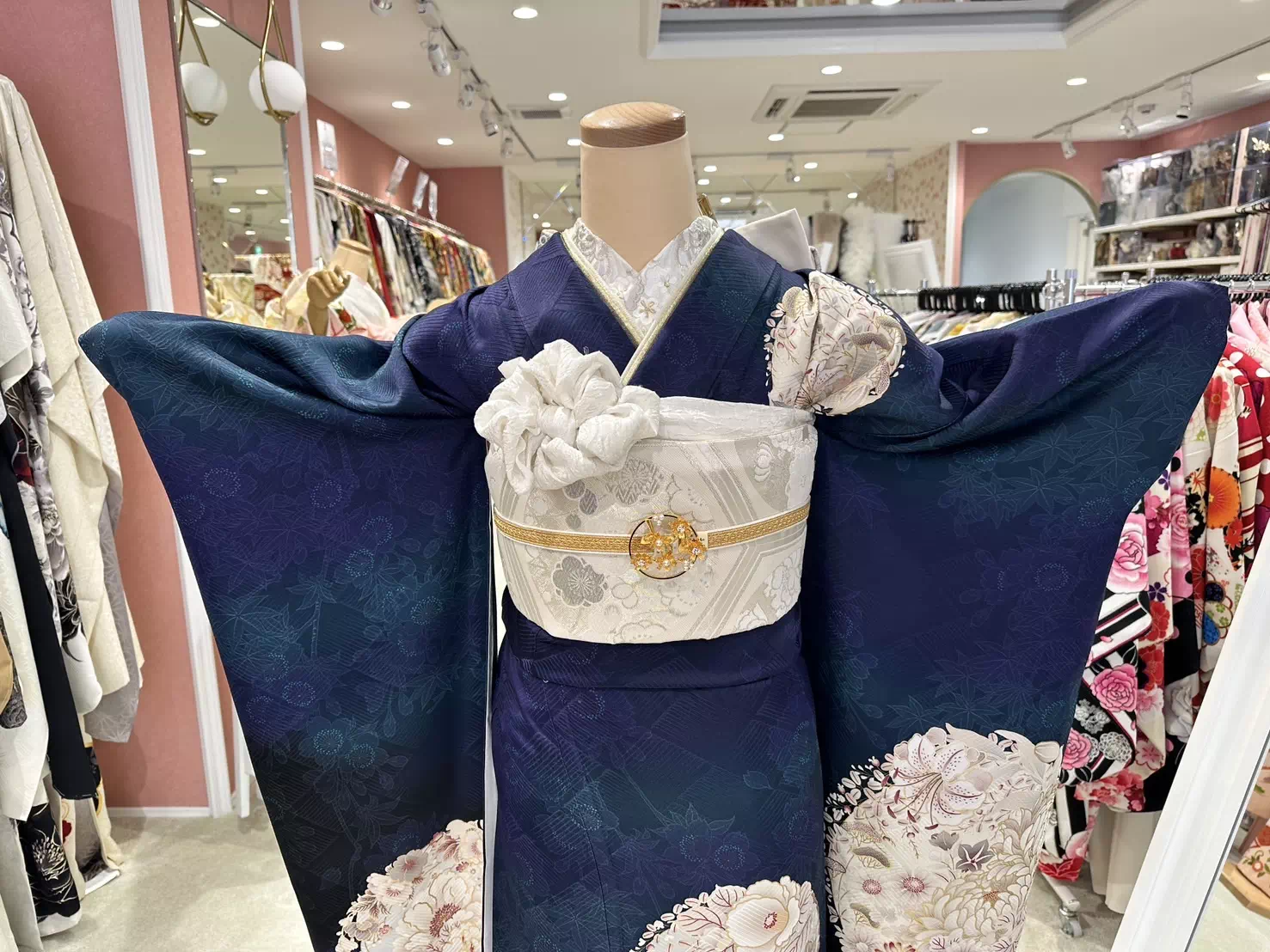 TAKAZEN姫路店 姫路市 成人式 卒業式 袴 振袖 イマドキ振袖 古典柄 口コミ 振袖レンタル イマドキコーディネート 姫路市振袖レンタル takazen 2024年成人 2025年成人 成人式