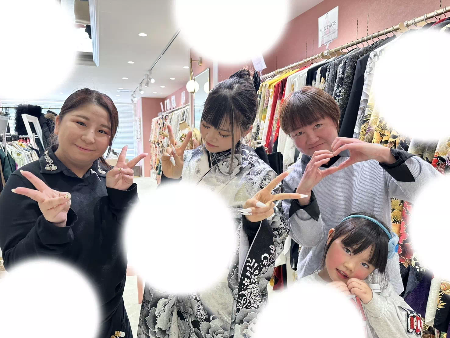 【TAKAZEN姫路店】♡23日　スワロフスキー付シルバー薔薇のモード振袖がかっこいい姫路市成人式の振袖レンタル姫ちゃん♡