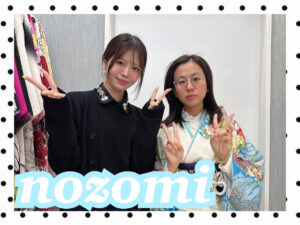 振袖 レンタル 可愛い おしゃれ かっこいい イマドキ くすみ 写真 妹割