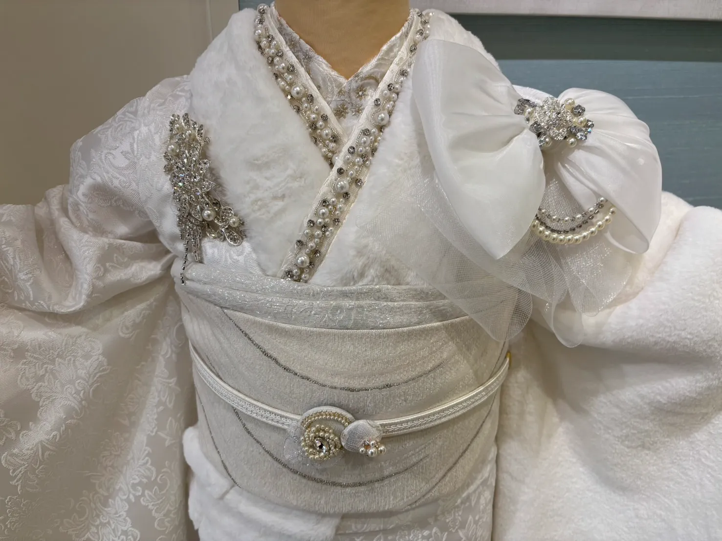 成人式　振袖レンタル　大阪　堺　白　ふわふわ　キラキラ　TAKAZENオリジナル　シュシュ