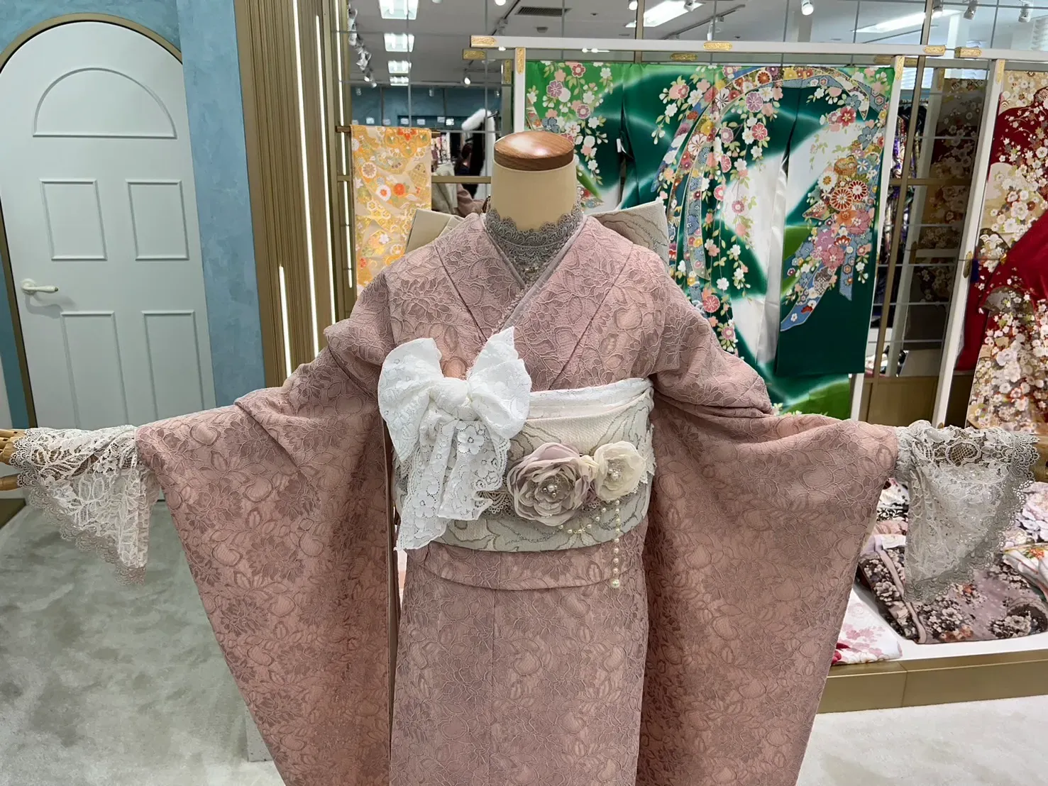 振袖レンタル　成人式　なんば　心斎橋くすみカラーかわいい