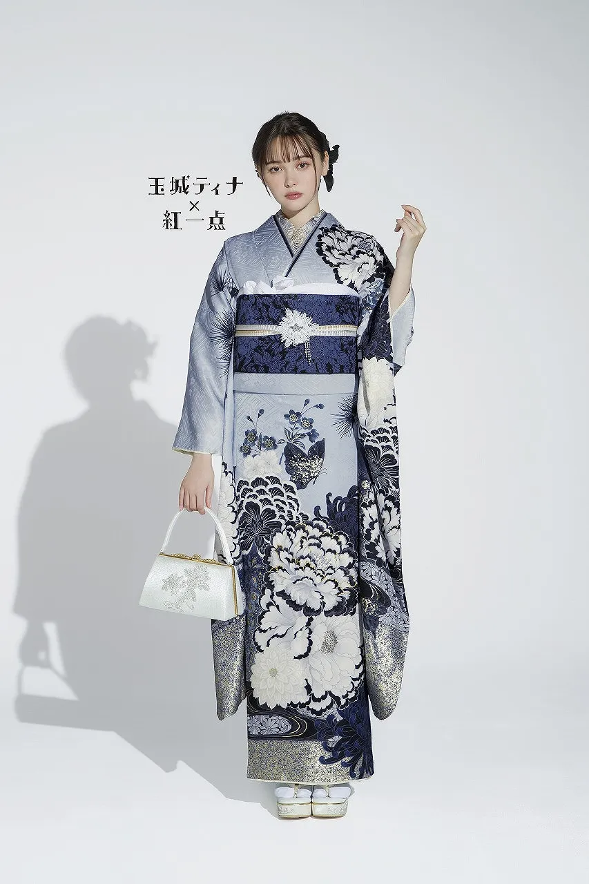 TAKAZENのレンタル振袖 玉城ティナ×紅一点ブランド振袖　くすみブルー/水色　牡丹柄/流水模様　上品　儚げ　清楚　大人っぽい【通販可】K1184