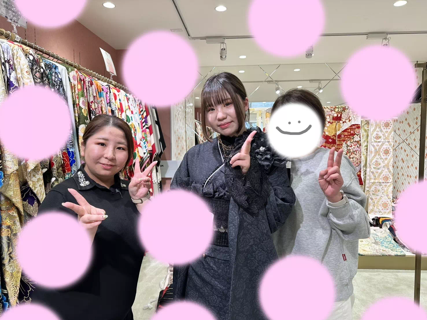 【TAKAZEN姫路店】♡5日 TAKAZENオリジナルのブラックコーデのローズ振袖姫ちゃん♡