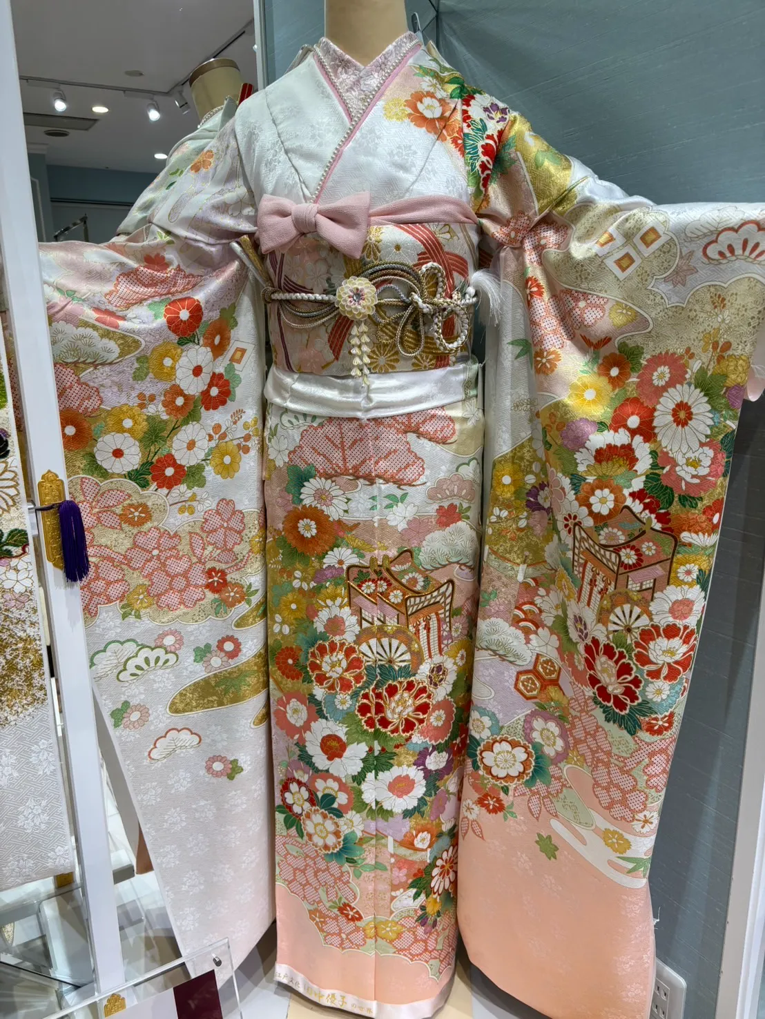 成人式　振袖レンタル　大阪　堺　王道　プレミアム古典　高級　田中優子　白　ピンク
